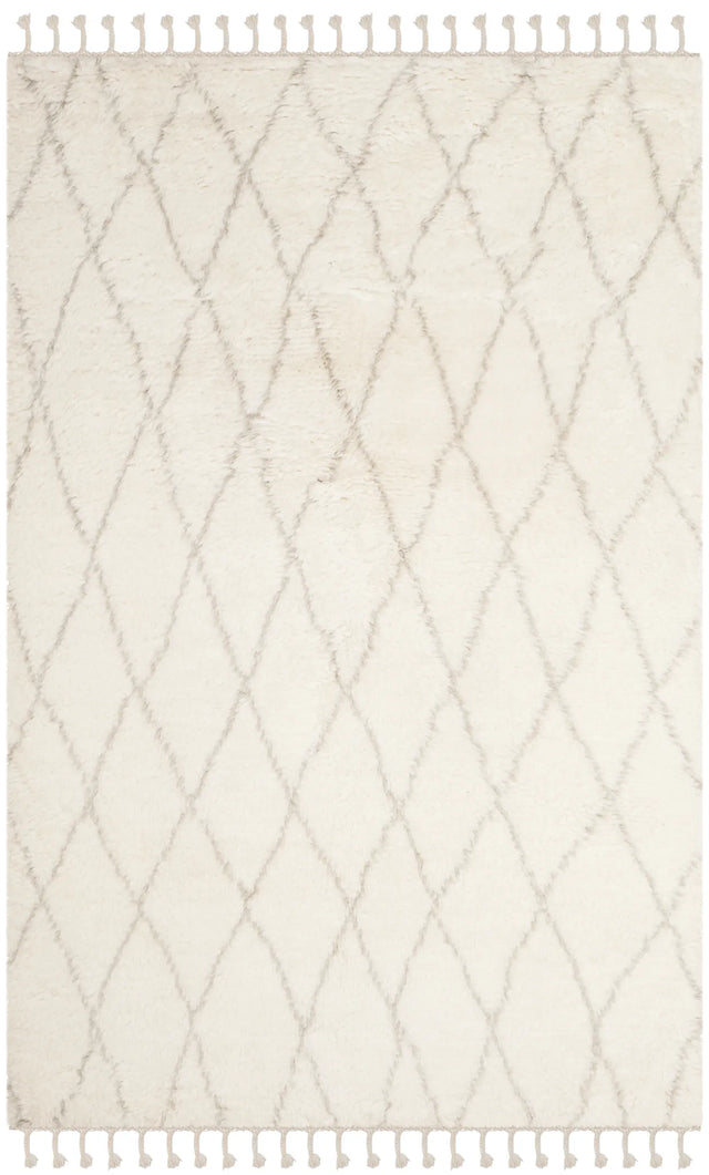 Safavieh Casablanca 5'-0" x 8'-0" Rug in Ivory / Grey