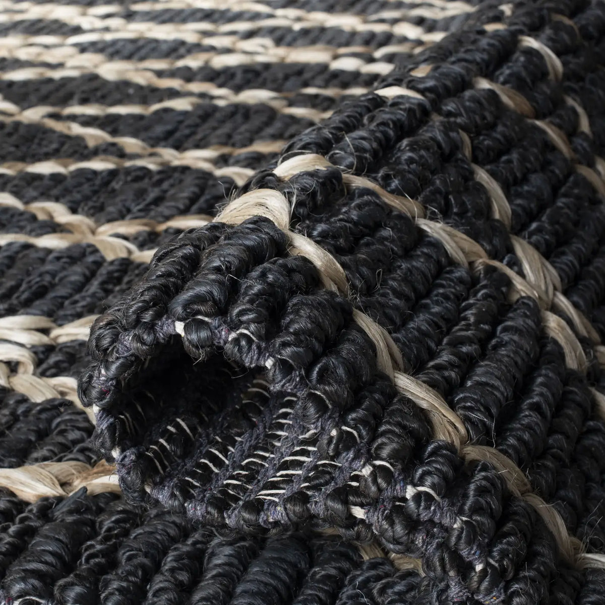 Safavieh Natural Fiber 4'-0" x 6'-0" Rug in Charcoal