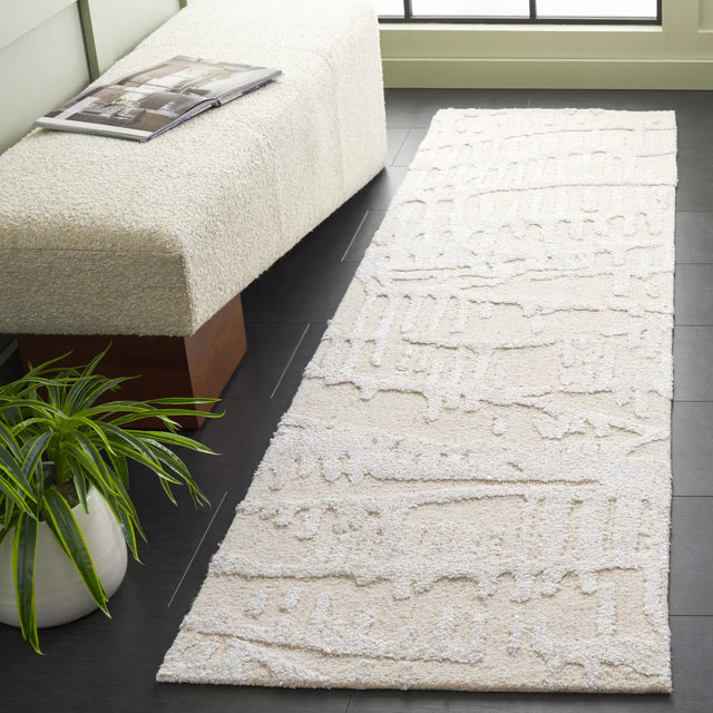 Safavieh Mykonos 2'-3" x 8'-0" Rug in Ivory / Beige