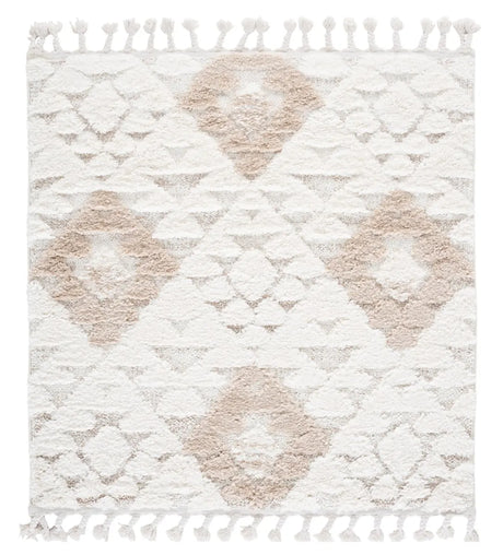 Safavieh Moroccan Tassel Shag 4'-0" x 4'-0" Rug in Ivory / Beige