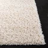 Safavieh Venus Shag 500 4'-0" x 6'-0" Rug in Ivory
