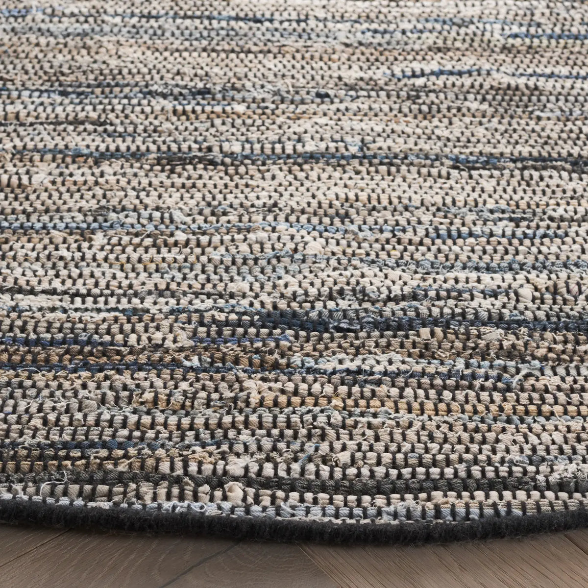 Safavieh Rag Rug 6'-0" x 6'-0" Rug in Light Blue / Black