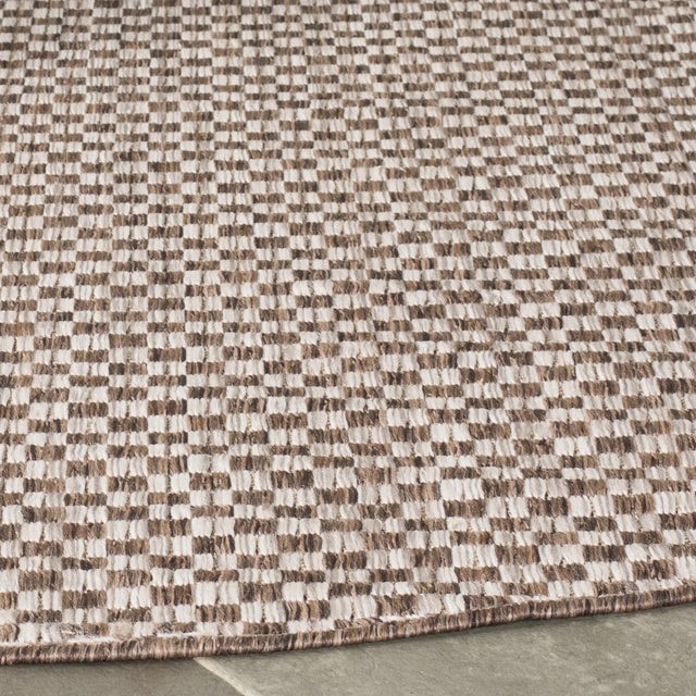 Safavieh Courtyard 5'-3" x 5'-3" Rug in Light Brown / Light Grey