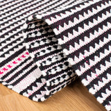 Safavieh Montauk 5'-0" x 8'-0" Rug in Pink / Multi
