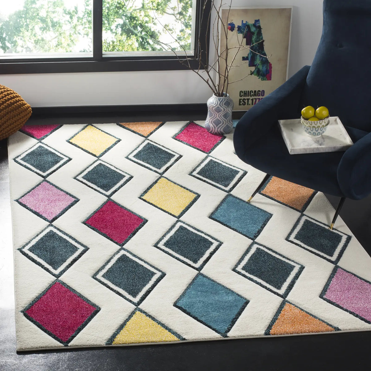 Safavieh Hollywood 4'-0" x 6'-0" Rug in Ivory / Peacock Blue
