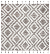 Safavieh Kenya 7'-0" x 7'-0" Rug in Brown / Ivory