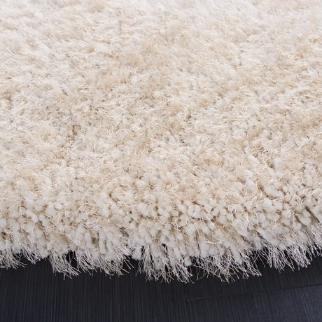 Safavieh Luxe Shag 6'-0" x 6'-0" Rug in Bone