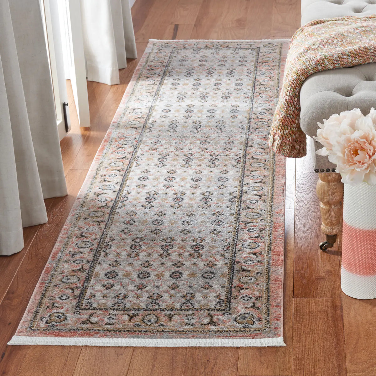 Safavieh Shivan 2'-2" x 8'-0" Rug in Grey / Rose