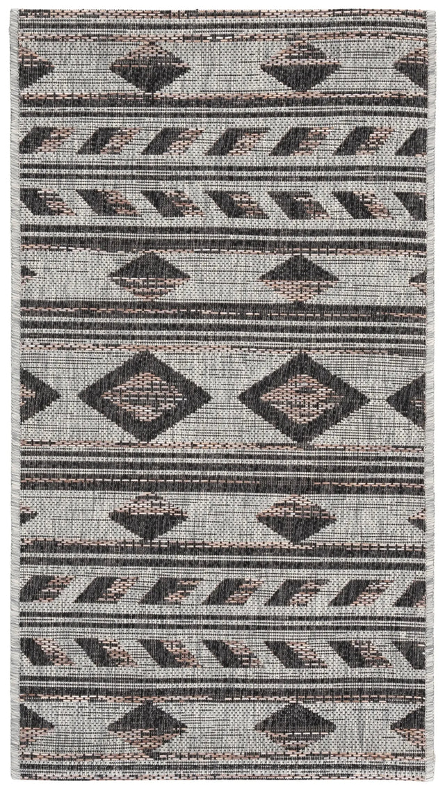 Safavieh Courtyard 2'-0" x 3'-7" Rug in Grey / Black