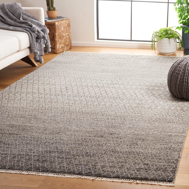Safavieh Nomad 6'-0" x 9'-0" Rug in Grey / Ivory