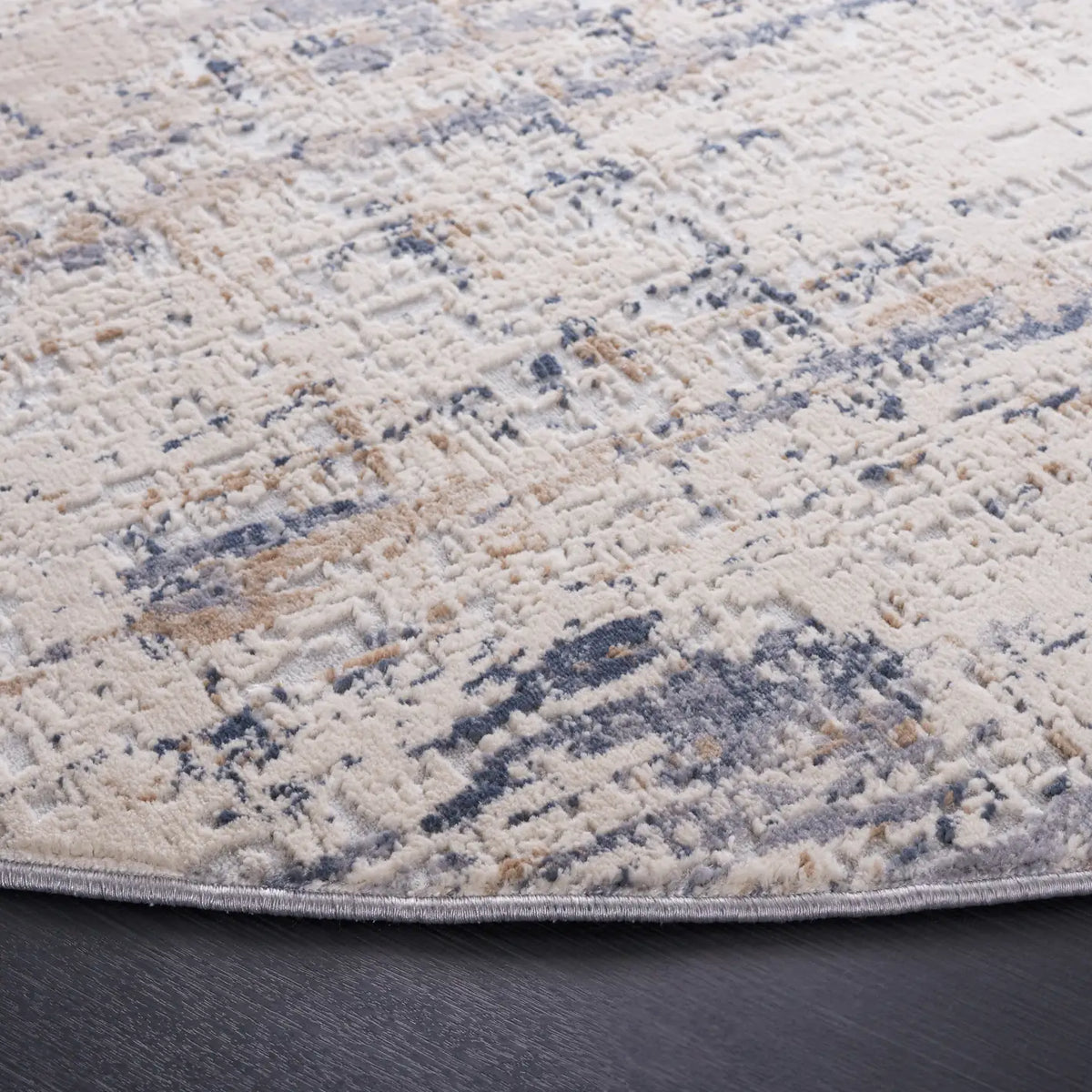 Safavieh Vogue 6'-7" x 6'-7" Rug in Dark Grey / Grey