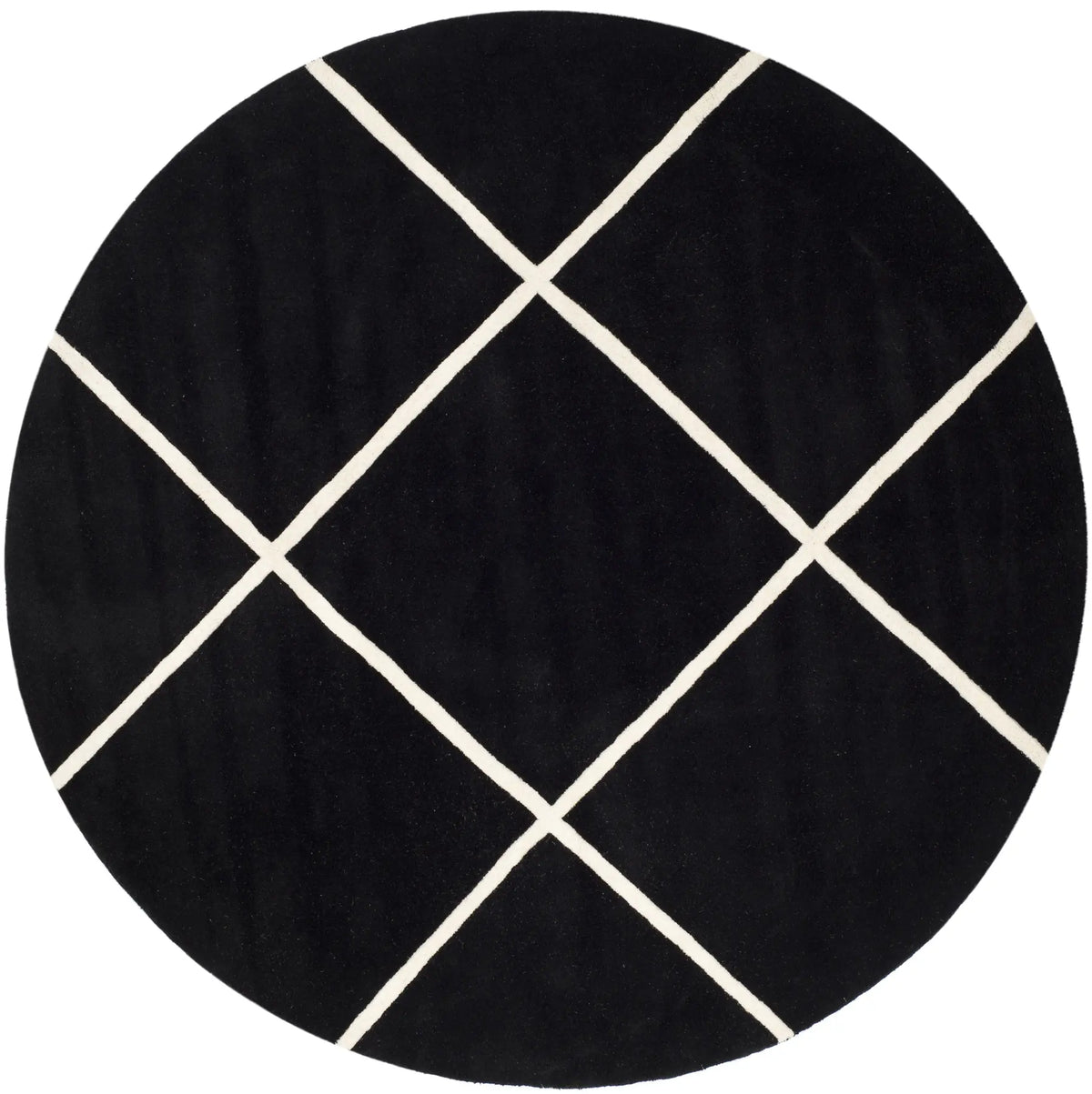 Safavieh Chatham 7'-0" x 7'-0" Rug in Black / Ivory