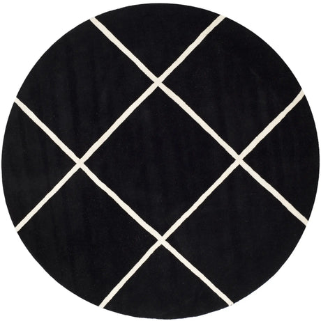 Safavieh Chatham 7'-0" x 7'-0" Rug in Black / Ivory