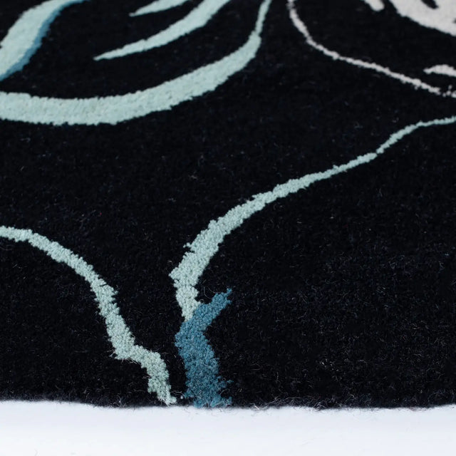 Safavieh Wyndham 7'-0" x 7'-0" Rug in Black / Multi