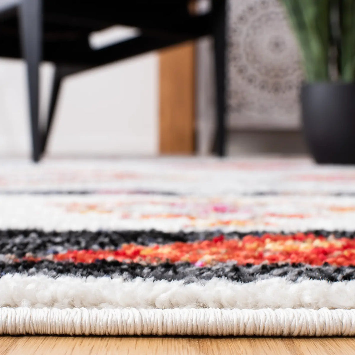 Safavieh Adirondack 4'-0" x 6'-0" Rug in Grey / Red