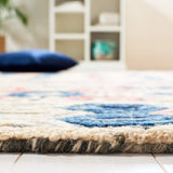 Safavieh Trace 4'-0" x 6'-0" Rug in Grey / Navy