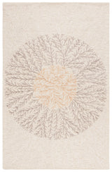Safavieh Soho 4'-0" x 6'-0" Rug in Beige / Brown
