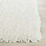 Safavieh Shag 2'-3" x 7'-0" Rug in Ivory