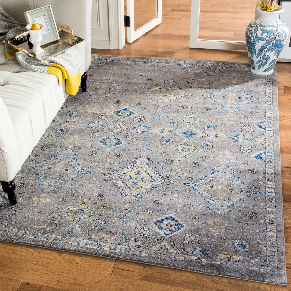 Safavieh Evoke 4'-0" x 6'-0" Rug in Dark Grey / Yellow