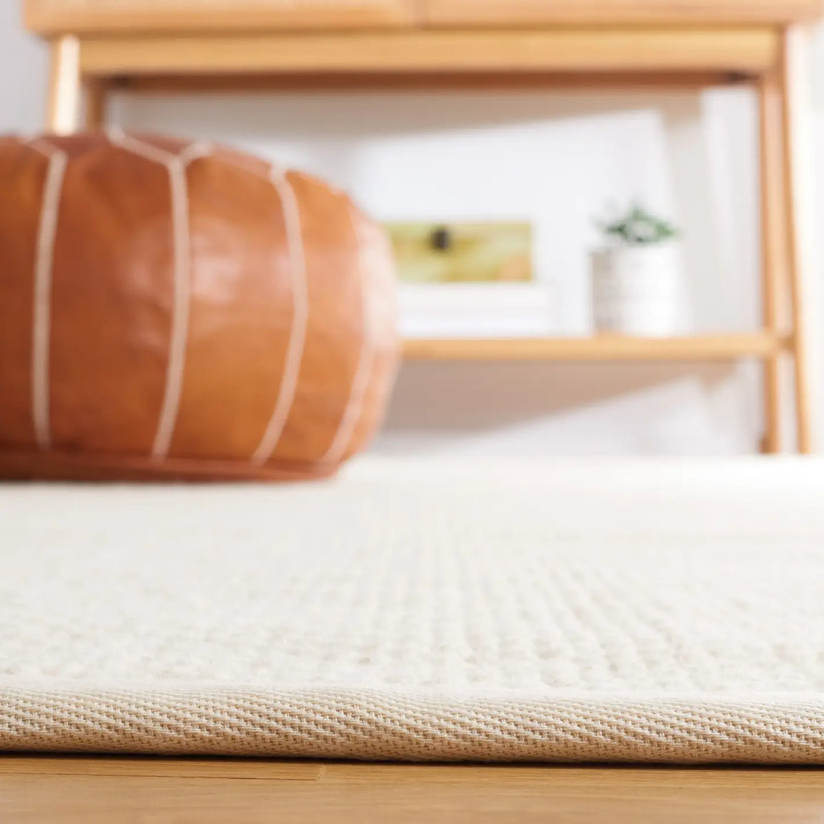 Safavieh Natural Fiber 4'-0" x 6'-0" Rug in Ivory