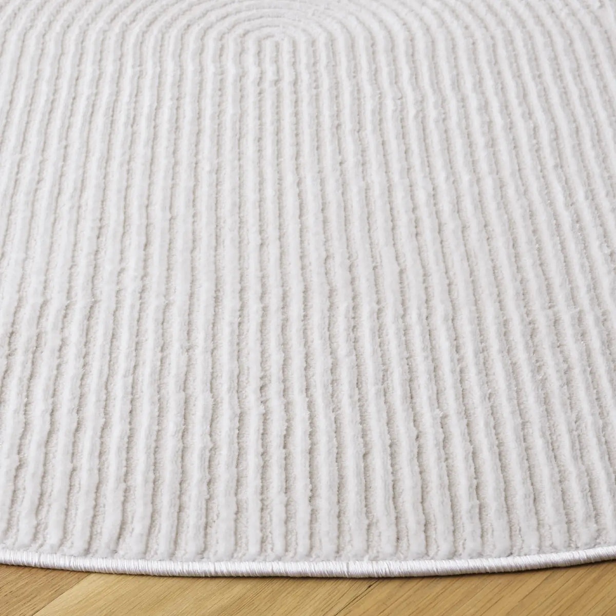 Safavieh Saylor 100 6'-3" x 6'-3" Rug in Ivory