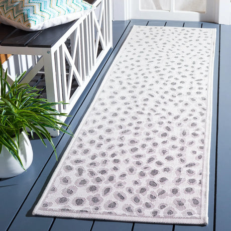 Safavieh Courtyard 2'-3" x 8'-0" Rug in Ivory / Grey
