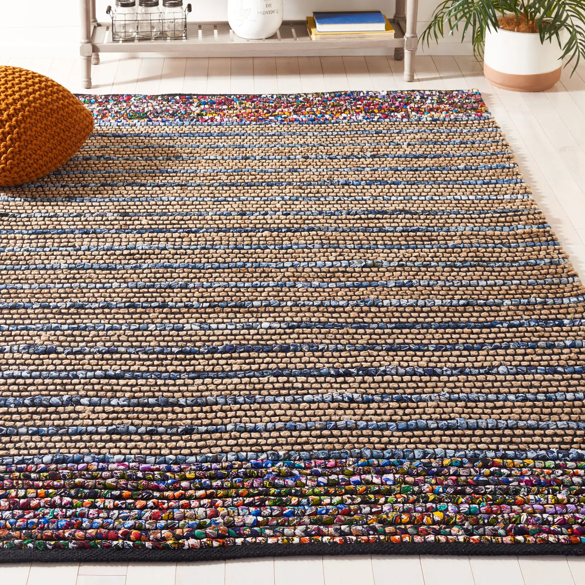 Safavieh Cape Cod 4'-0" x 6'-0" Rug in Natural / Blue