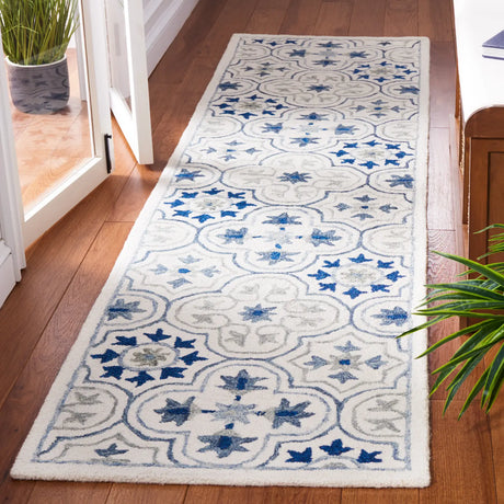 Safavieh Micro-Loop 2'-3" x 9'-0" Rug in Ivory / Sage