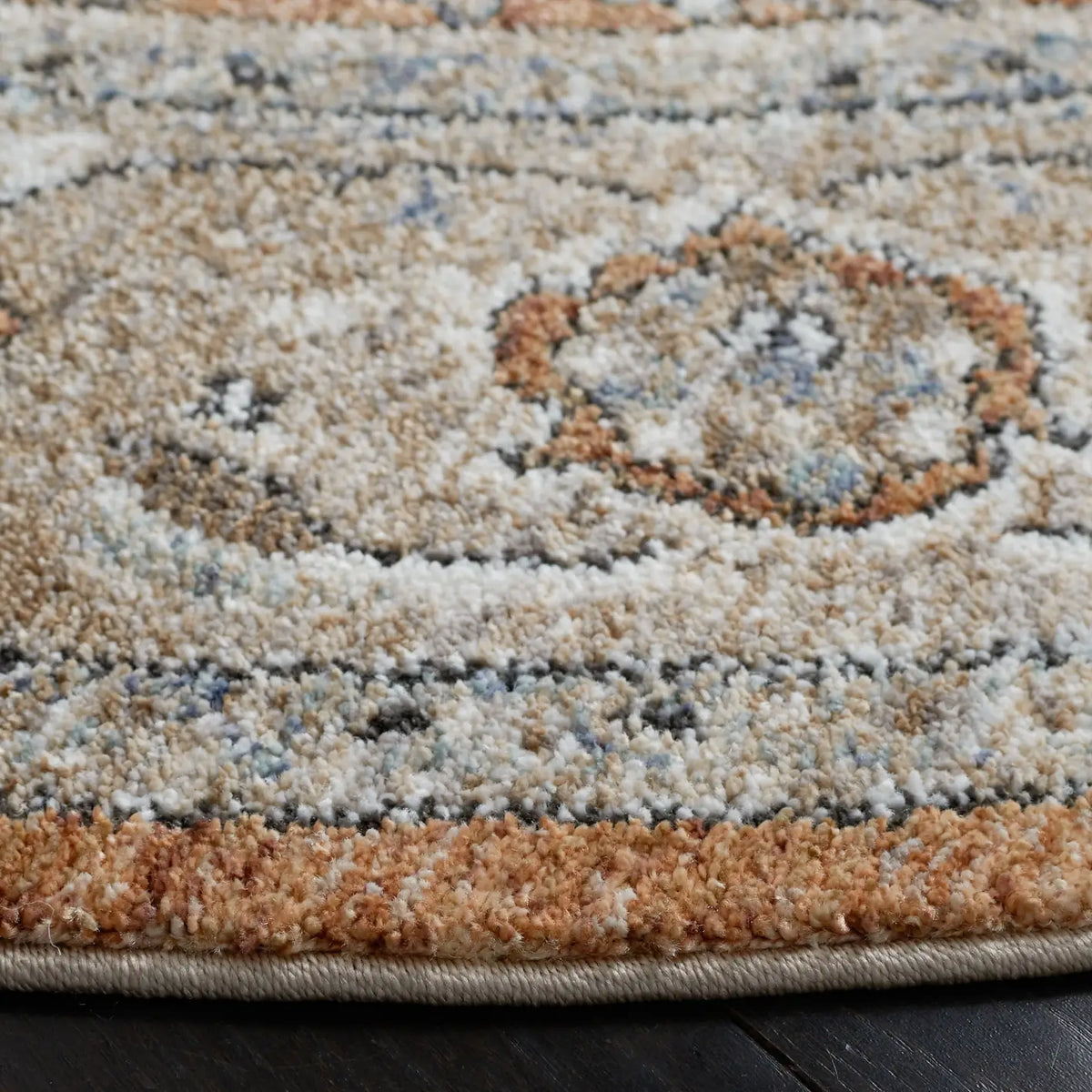 Safavieh Jasmine 5'-3" x 5'-3" Rug in Gold / Grey