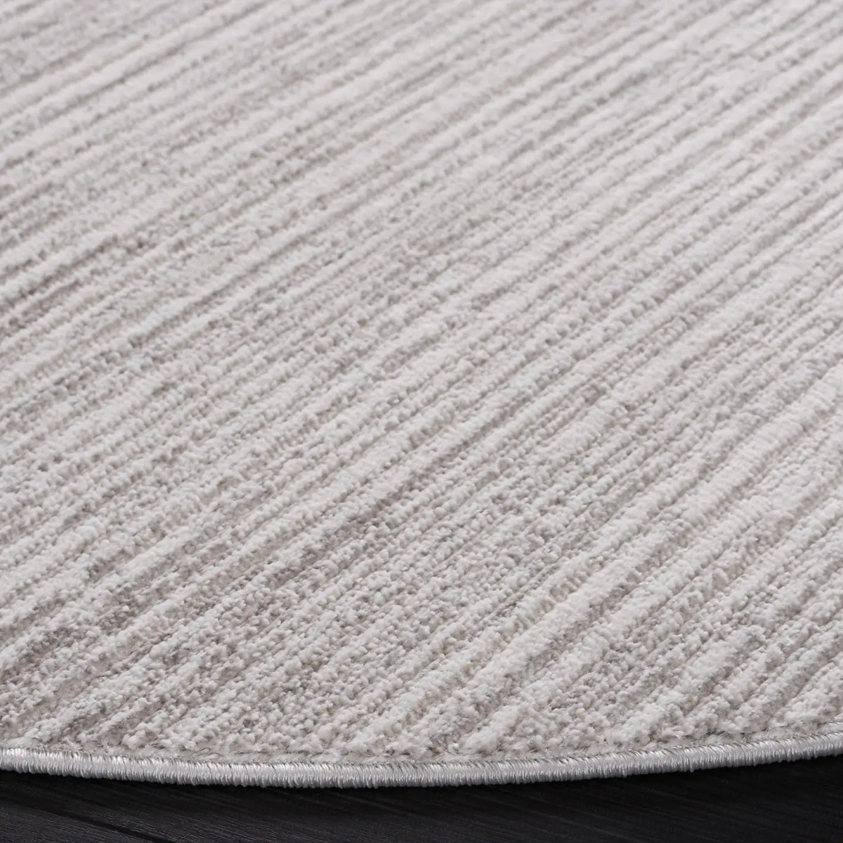 Safavieh Mila 6'-7" x 6'-7" Rug in Grey / Ivory
