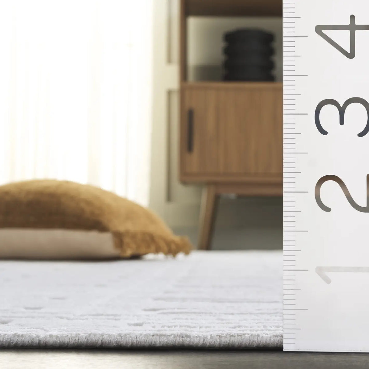 Safavieh Mirage 6'-0" x 9'-0" Rug in Pearl