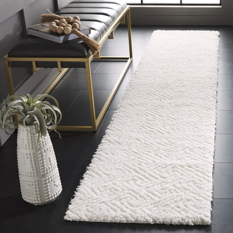 Safavieh Tahoe Shag 2'-0" x 11'-0" Rug in White