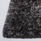 Safavieh Iceland Shag 4'-0" x 6'-0" Rug in Dark Grey / Ivory