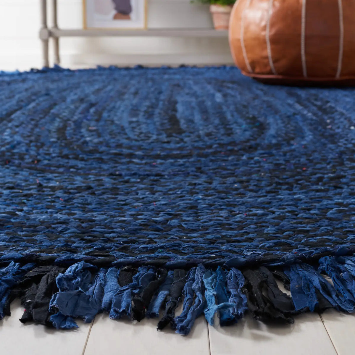 Safavieh Braided 5'-0" x 8'-0" Rug in Navy / Black