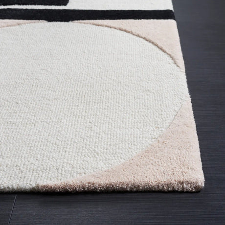 Safavieh Rodeo Drive 4'-0" x 6'-0" Rug in Blush / Black
