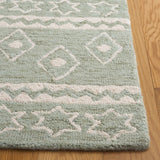 Safavieh Micro-Loop 4'-0" x 6'-0" Rug in Sage / Ivory