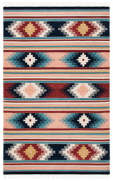 Safavieh Kilim 4'-0" x 6'-0" Rug in Light Pink / Blue