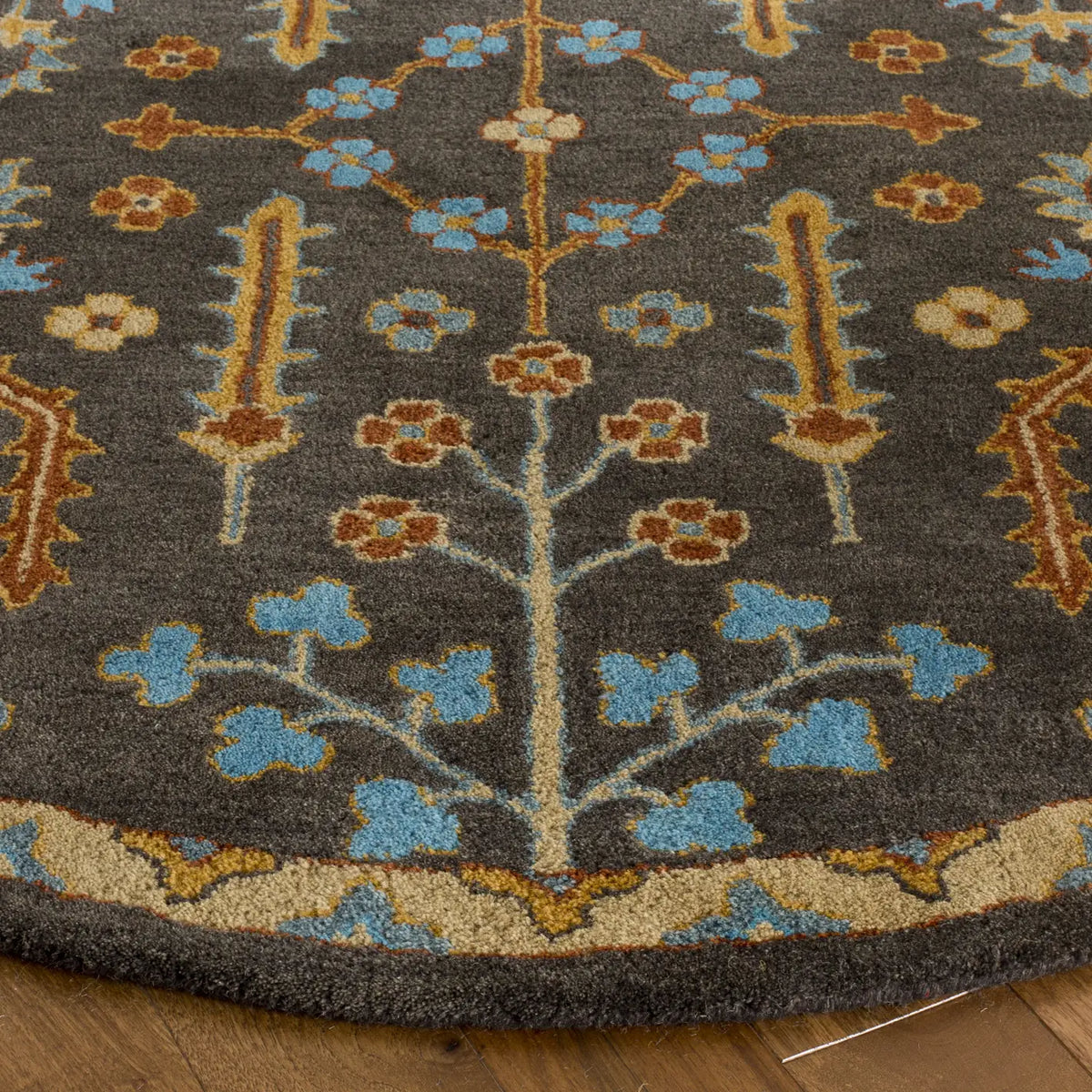 Safavieh Heritage 6'-0" x 6'-0" Rug in Charcoal / Multi