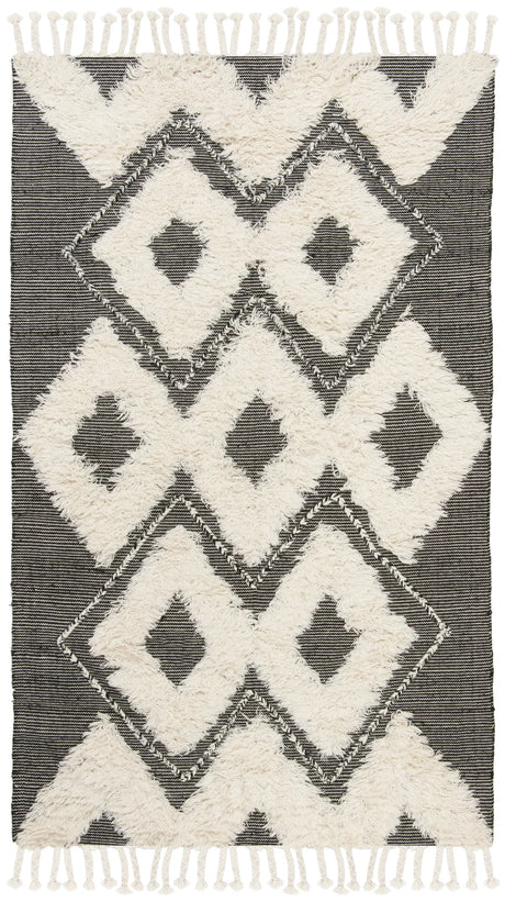 Safavieh Kenya 4'-0" x 6'-0" Rug in Black / Ivory