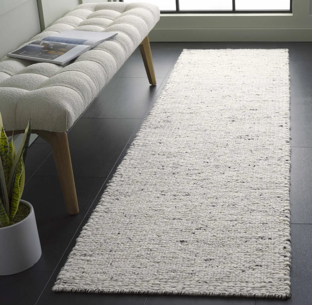 Safavieh Mirage 2'-3" x 8'-0" Rug in Light Grey / Black