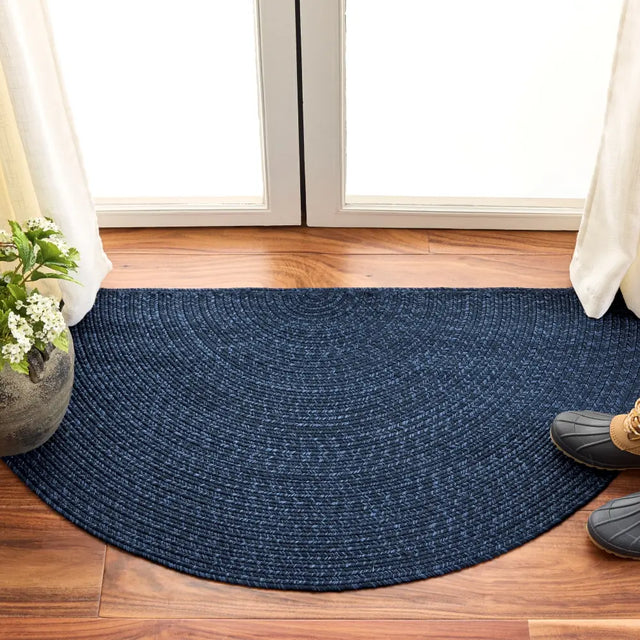 Safavieh Braided 2'-0" x 4'-0" Rug in Navy