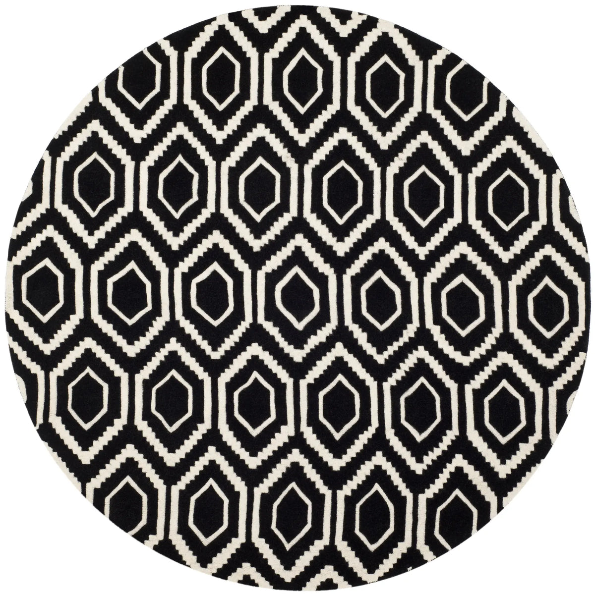 Safavieh Chatham 7'-0" x 7'-0" Rug in Black / Ivory