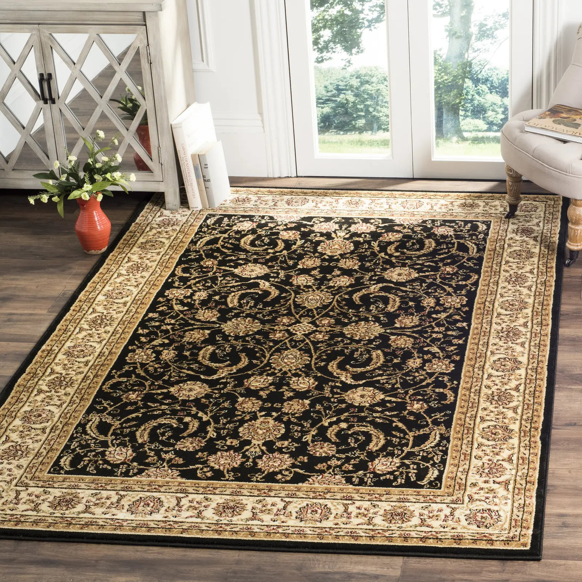 Safavieh Lyndhurst 4'-0" x 6'-0" Rug in Black / Ivory