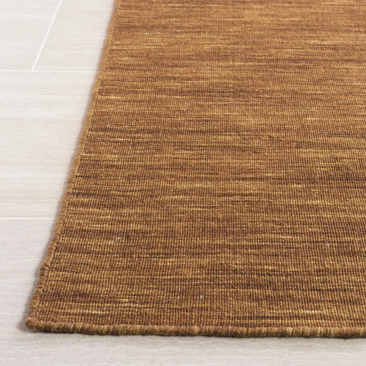 Safavieh Kilim 4'-0" x 6'-0" Rug in Brown