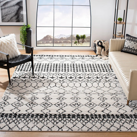 Safavieh Tulum 10'-0" x 13'-0" Rug in Ivory / Black