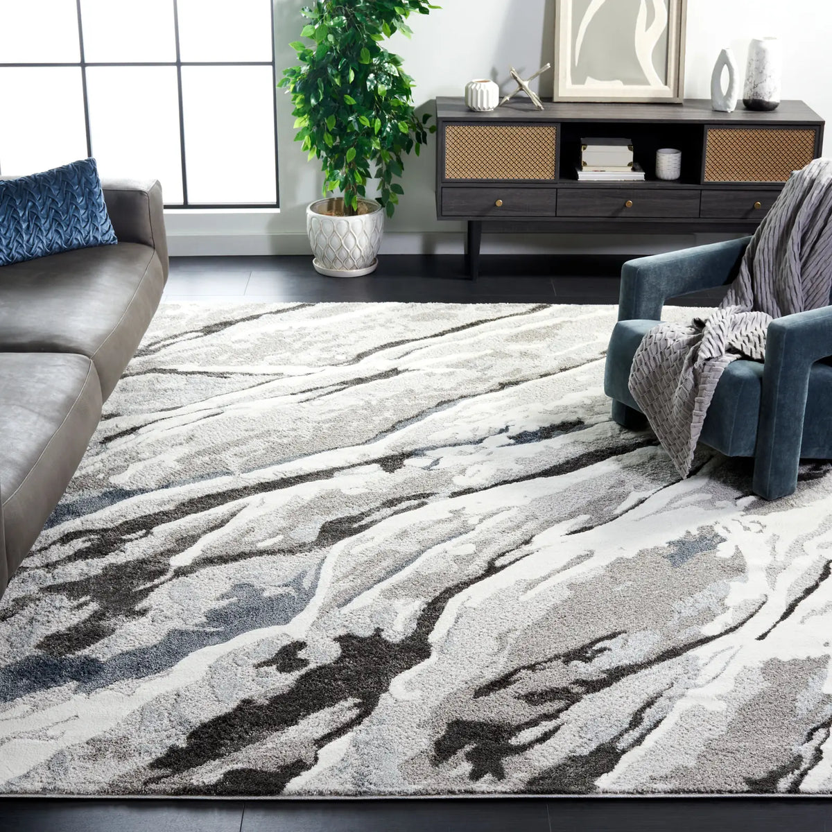 Safavieh Century 300 10'-0" x 14'-0" Rug in Grey / Blue