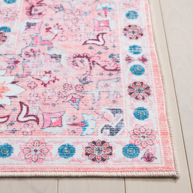 Safavieh Arizona 4'-0" x 6'-0" Rug in Beige / Pink