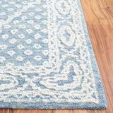 Safavieh Ebony 4'-0" x 6'-0" Rug in Ivory / Navy