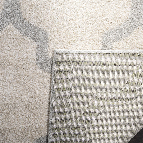 Safavieh Amherst 5'-3" x 8'-0" Rug in Beige / Light Grey