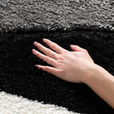 Safavieh Florida Shag 4'-0" x 6'-0" Rug in Grey / Black
